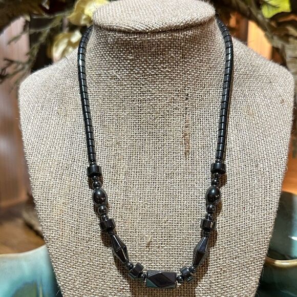 Handcrafted Genuine Hematite Healing Magnetic Necklace 16” - Picture 1 of 4